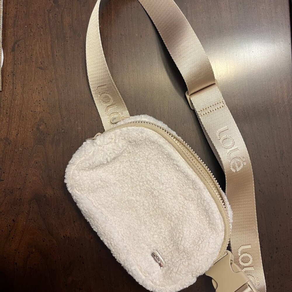 NWOT Lole belt bag fanny pack